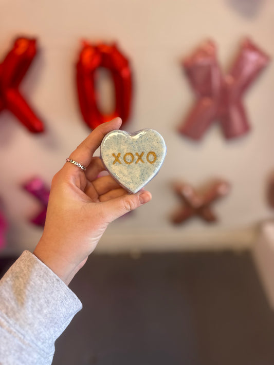 Conversation Heart Bath Bomb