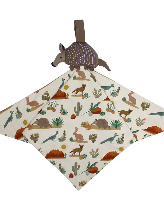 Armadillo Lovey